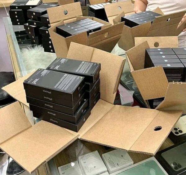 iPhone Liquidation Pallets